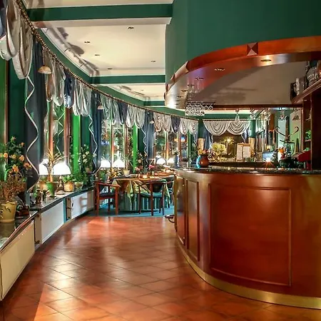 Doris Hotel 3*